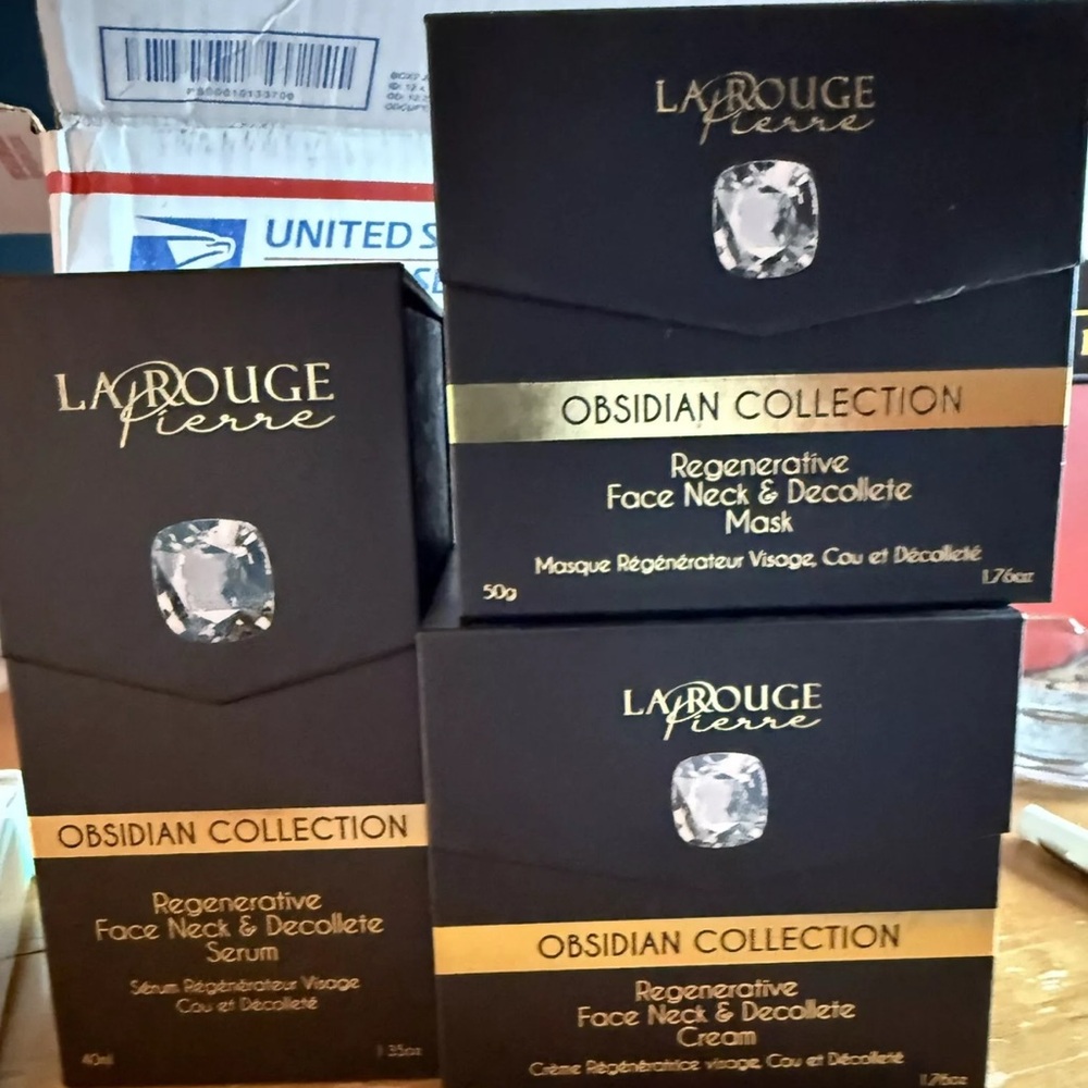 LaRouge Pierre obsidian 3pc Luxury skin care set FULL size Neck & De’collete